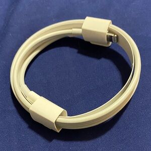 Apple USB-C to Lightning Charging Cable 1m | 1 meter / about 3 feet | for iPhone